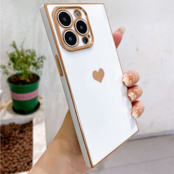 NEW iPhone 15 Pro Case in White - Picture 4 of 7